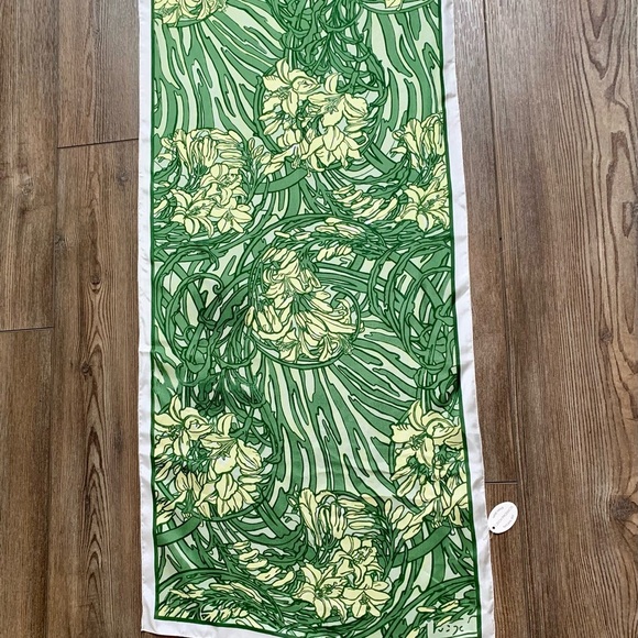 Hand Made Czech Republic Natural Silk Scarf  16/67” - Picture 4 of 8